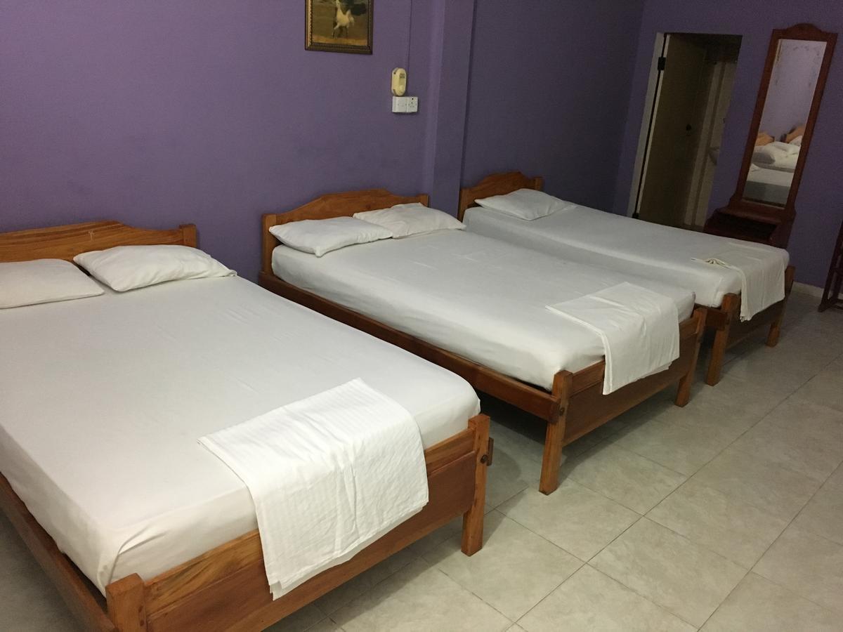 Gnaanams Hotel And Restaurant جافنا المظهر الخارجي الصورة
